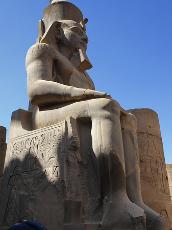 Statuen am Luxor Tempel