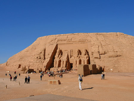 Tempel mit Himmel