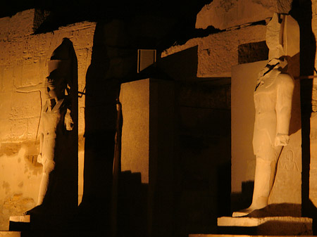 Fotos Karnak Tempel bei Nacht